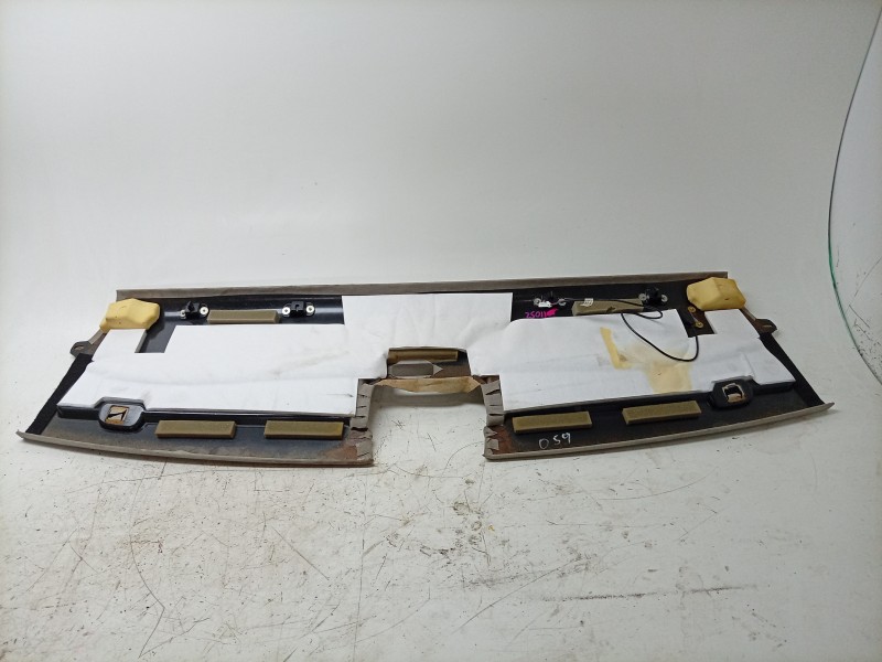 Recambio de moldura para aston martin rapide 5.9 v12 cat referencia OEM IAM  AD4303407BEW 