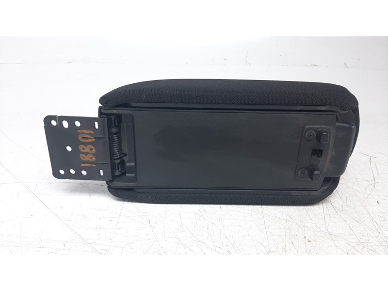 Recambio de apoyabrazos central para jeep renegade 1.0 t-gdi cat referencia OEM IAM 0735637331  