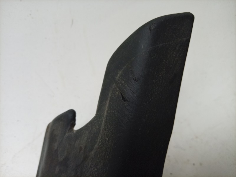 Recambio de moldura para aston martin rapide 5.9 v12 cat referencia OEM IAM  AD4313219AB 