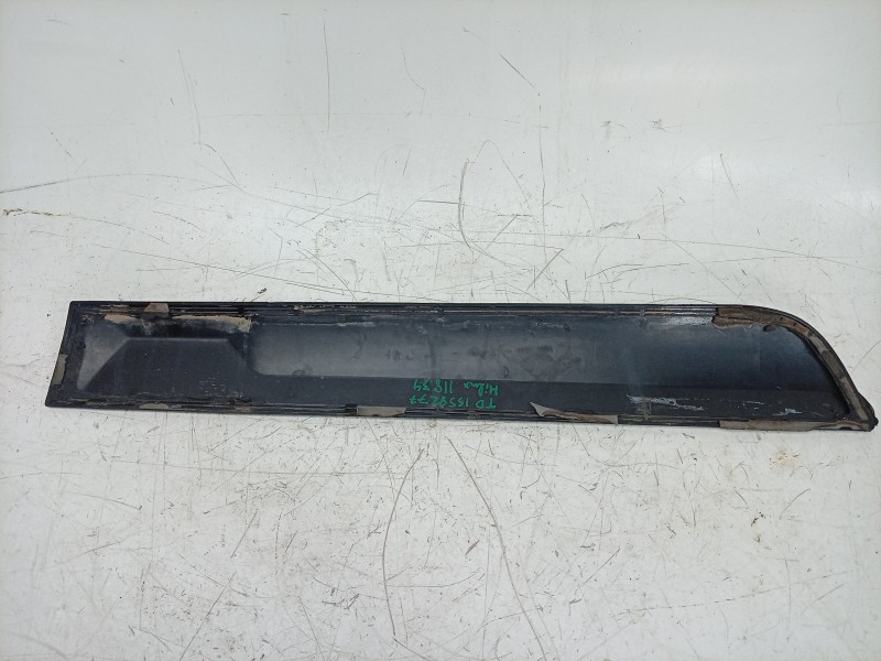 Recambio de moldura para toyota hilux (gun1) doble cabina dlx 4x4 referencia OEM IAM  750780K040 