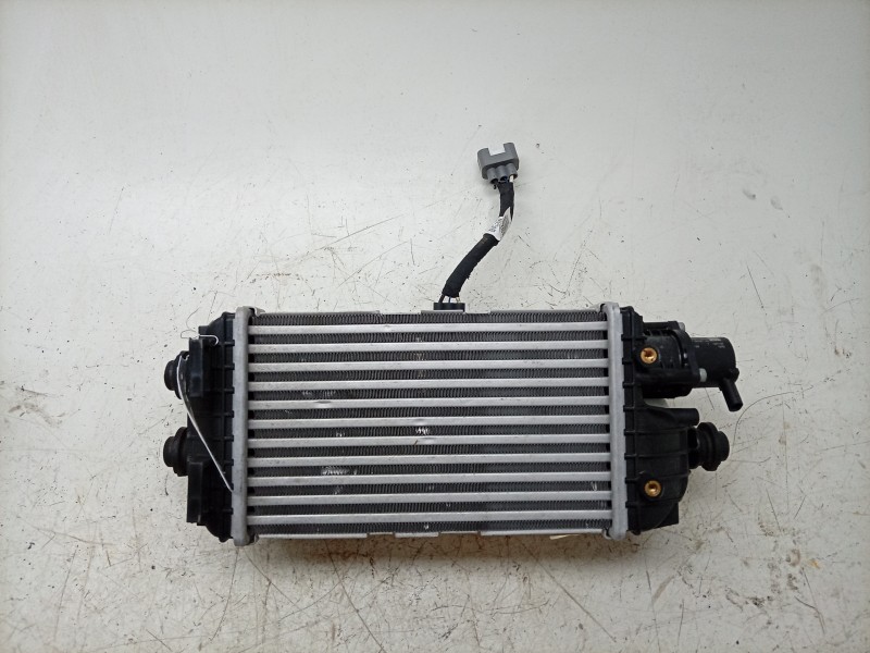 Recambio de intercooler para kia stonic (yb) 1.0 t-gdi eco-dynamics+ referencia OEM IAM  2827007300 