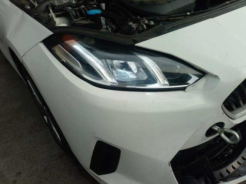 Recambio de faro derecho para bmw 1 118 d f70 referencia OEM IAM   