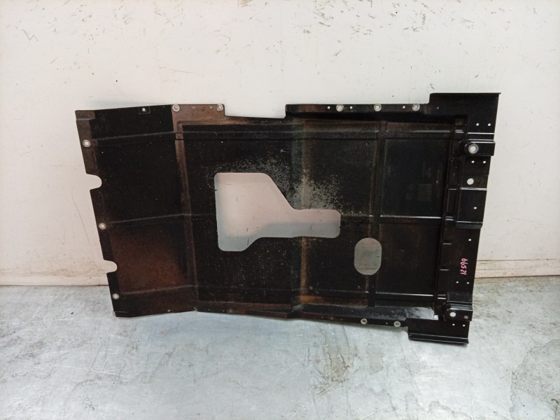 Recambio de cubrecarter para toyota proace max referencia OEM IAM SU001B3448 52248938 