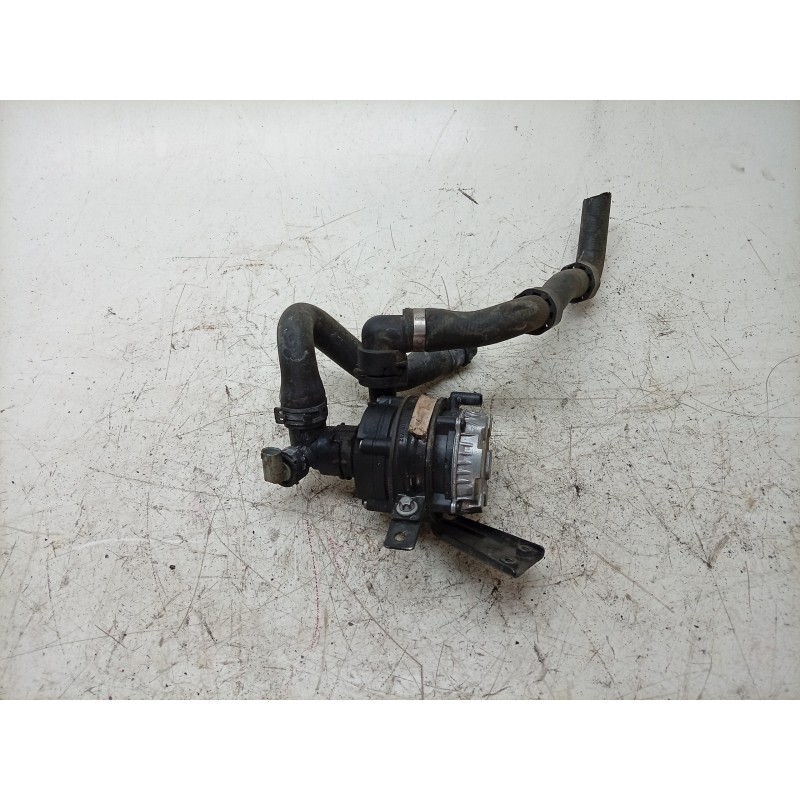 Recambio de bomba agua para mercedes-benz glc coupe (c253) 250 d 4-matic (253.309) referencia OEM IAM 039024050 A0005002686 3900