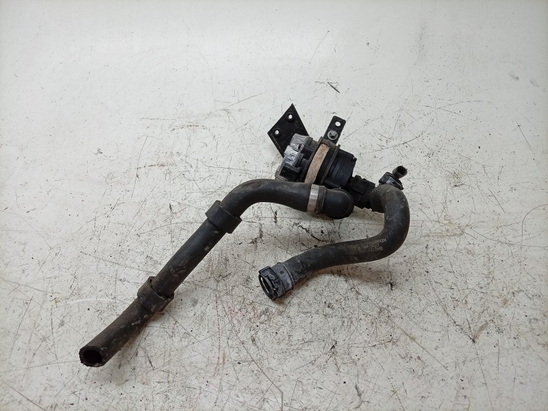 Recambio de bomba agua para mercedes-benz glc coupe (c253) 250 d 4-matic (253.309) referencia OEM IAM 039024050 A0005002686 3900
