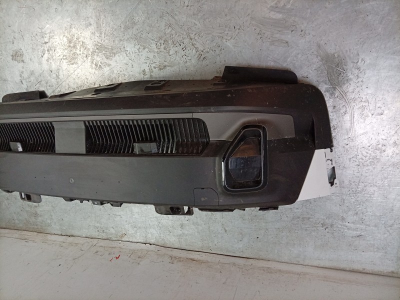 Recambio de paragolpes delantero para renault 4 e-tech 120 referencia OEM IAM  62010W737R 