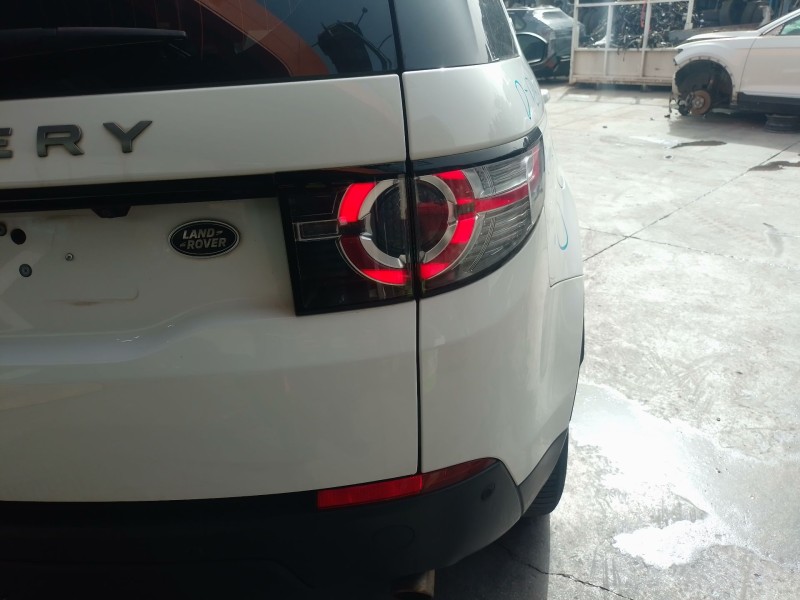 Recambio de piloto trasero derecho interior para land rover discovery sport (l550) 2.0 d 4x4 referencia OEM IAM   