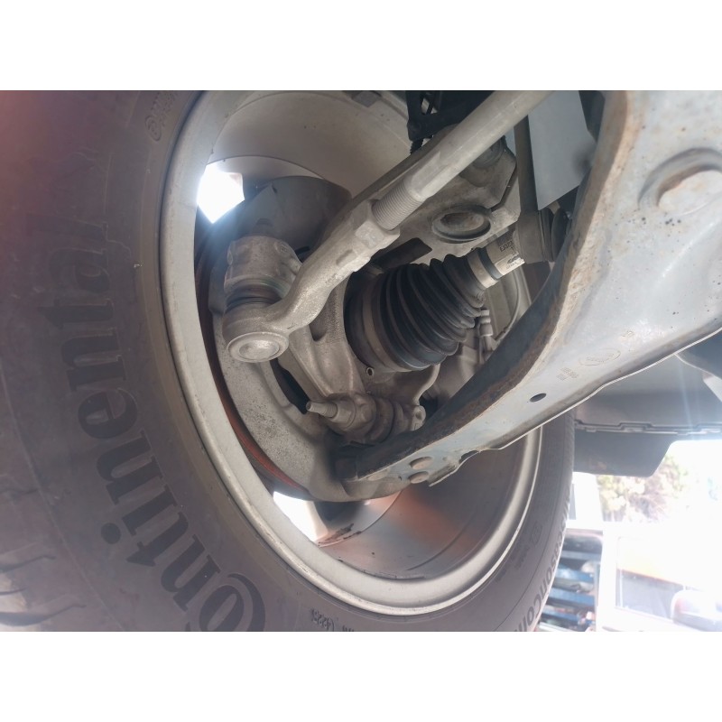 Recambio de mangueta delantera izquierda para land rover discovery sport (l550) 2.0 d 4x4 referencia OEM IAM   