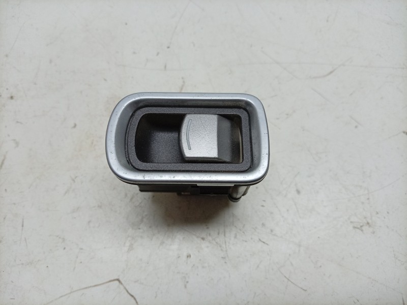 Recambio de mando elevalunas trasero derecho para aston martin rapide 5.9 v12 cat referencia OEM IAM   
