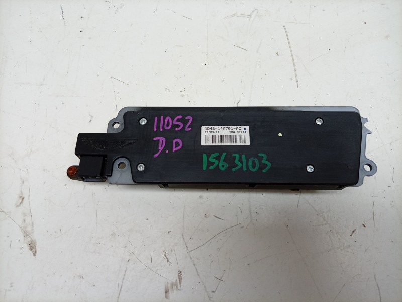 Recambio de mando asiento delantero derecho para aston martin rapide 5.9 v12 cat referencia OEM IAM  AD4314A701AC 