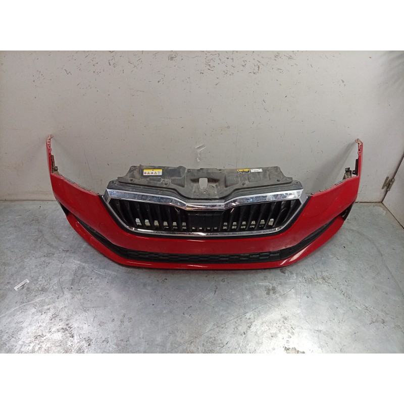 Recambio de paragolpes delantero para skoda scala (nw1) 1.6 tdi referencia OEM IAM  657807217 107197608/SK3521011/8231000/823101