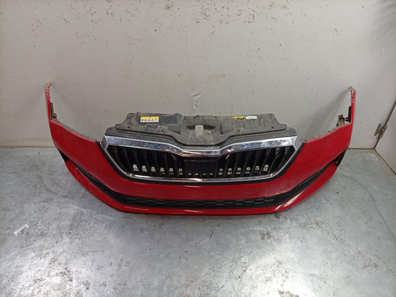 Recambio de paragolpes delantero para skoda scala (nw1) 1.6 tdi referencia OEM IAM  657807217 107197608/SK3521011/8231000/823101