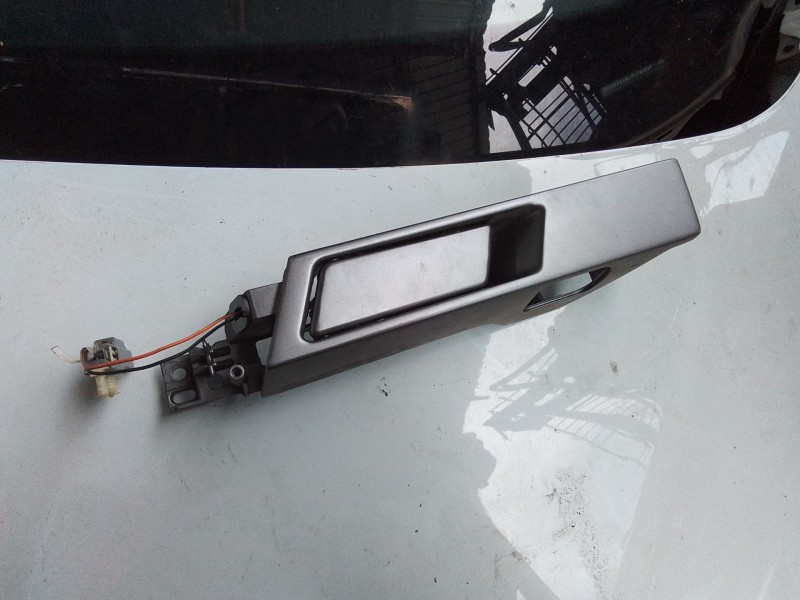 Recambio de maneta interior trasera derecha para aston martin rapide 5.9 v12 cat referencia OEM IAM  AD4324106AC 