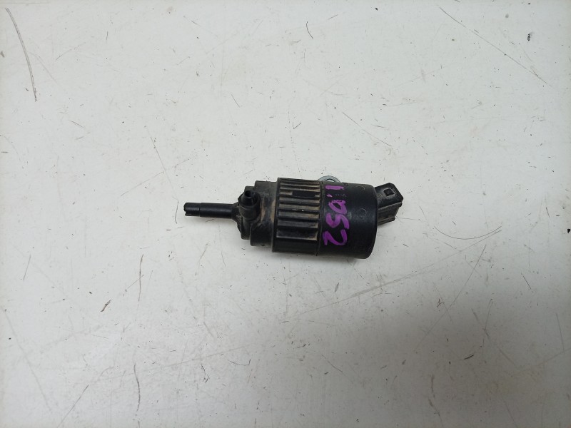 Recambio de bomba limpia para aston martin rapide 5.9 v12 cat referencia OEM IAM  4G433711549 