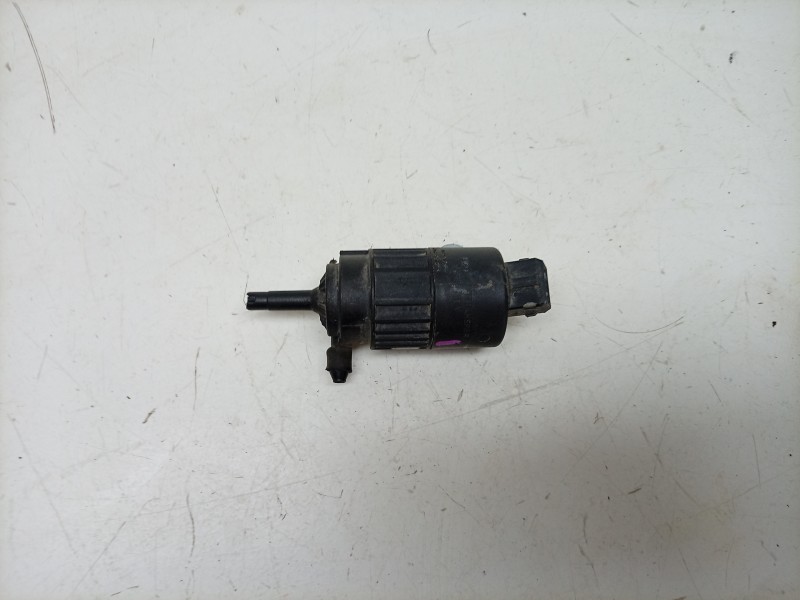 Recambio de bomba limpia para aston martin rapide 5.9 v12 cat referencia OEM IAM  4G433711549 