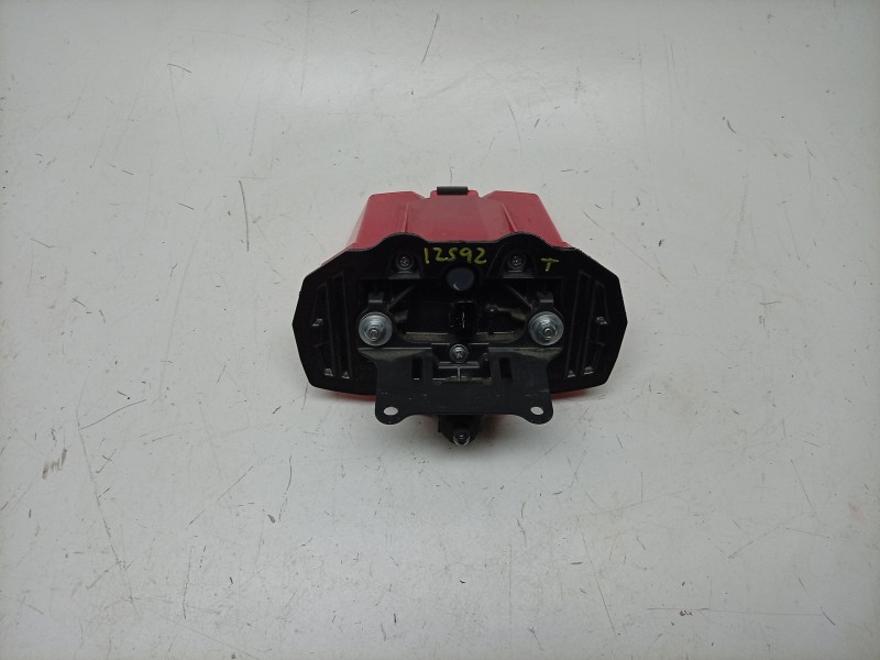 Recambio de piloto trasero central para honda nc nc 750 x (rh09) referencia OEM IAM  33701MKVD03 