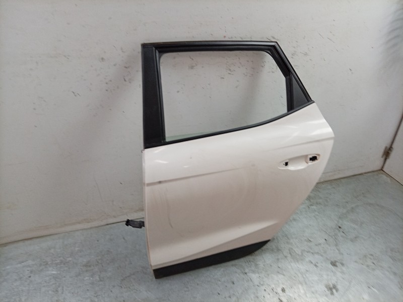 Recambio de puerta trasera izquierda para seat arona (kj7, kjp) 1.0 tsi referencia OEM IAM 6F9833051E 6F9833051E 