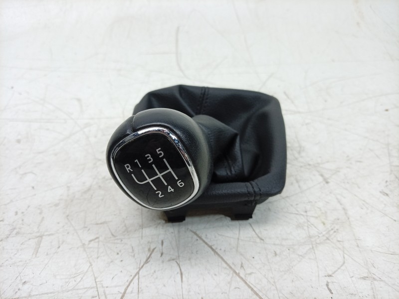 Recambio de pomo palanca cambio para skoda octavia iv (nx3, nn3, pv3) 2.0 tdi referencia OEM IAM   