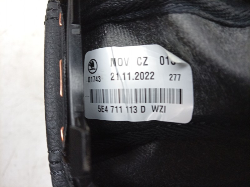 Recambio de pomo palanca cambio para skoda octavia iv (nx3, nn3, pv3) 2.0 tdi referencia OEM IAM   