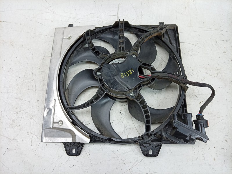 Recambio de electroventilador para citroën c4 x 1.2 hybrid 136 136 ch gasolina/eléctrico (2024) referencia OEM IAM  9824730380 E