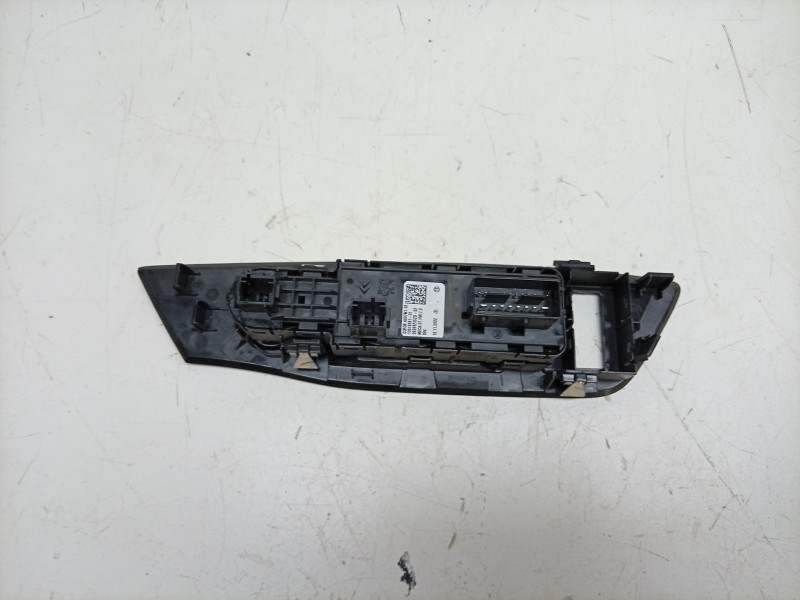 Recambio de mando elevalunas delantero izquierdo para peugeot 408 ii (fp_, f3_, fm_) puretech 130 referencia OEM IAM  98349235ZD