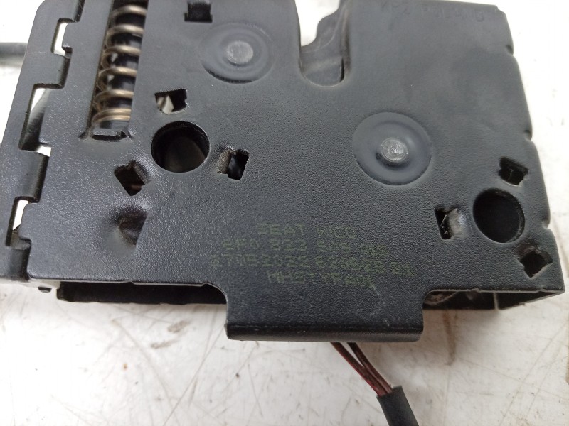 Recambio de cerradura capo para seat arona (kj7, kjp) 1.0 tsi referencia OEM IAM  6F0823509 DLF710D37HQ