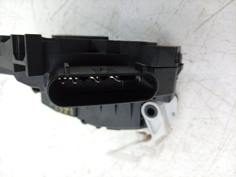 Recambio de cerradura puerta delantera derecha para ford transit courier b460 furgoneta/monovolumen 1.5 tdci referencia OEM IAM 