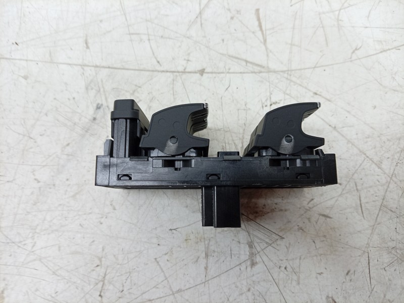 Recambio de mando elevalunas delantero izquierdo para volkswagen taigo (cs1) 1.0 tsi referencia OEM IAM  5G0959857E IAF430037HQ/