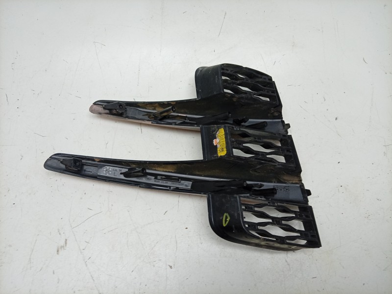 Recambio de rejilla paragolpes derecha para land rover range rover evoque (l551) 2.0 d165 referencia OEM IAM  LR114728 