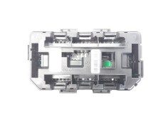 Recambio de caja reles / fusibles para bmw serie 3 lim. (f30) 318d advantage referencia OEM IAM 938906801 6114V7  2