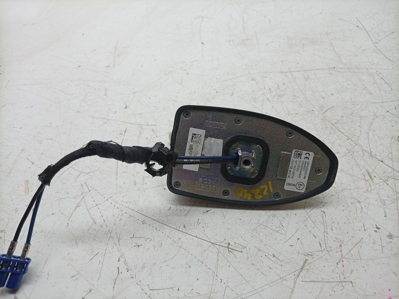 Recambio de antena para ford focus iv (hn) 1.5 ecoblue referencia OEM IAM 2269148 HS7T19K51BB5FM6 