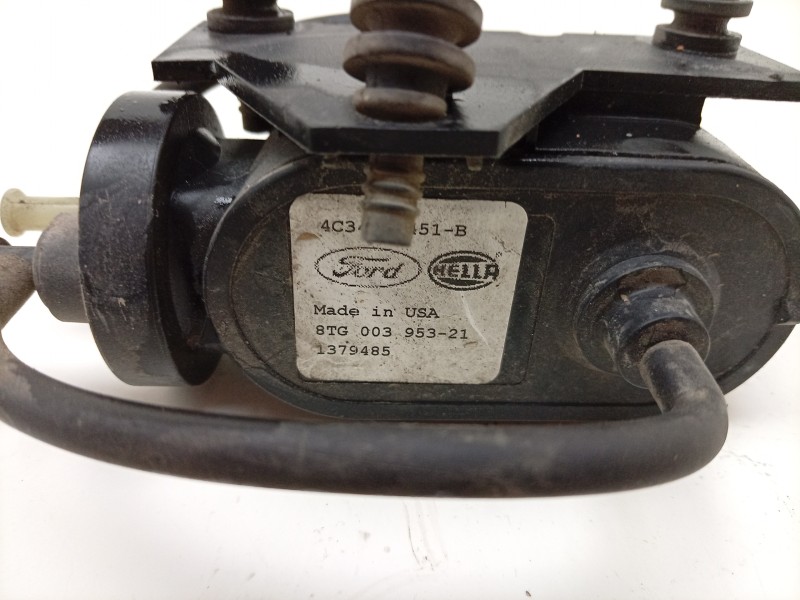 Recambio de depresor freno / bomba vacio para aston martin rapide 5.9 v12 cat referencia OEM IAM  4C342A451B 