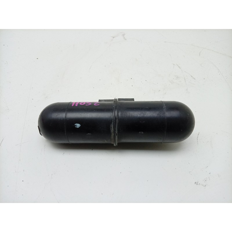 Recambio de depresor freno / bomba vacio para aston martin rapide 5.9 v12 cat referencia OEM IAM  MHF6778AA 