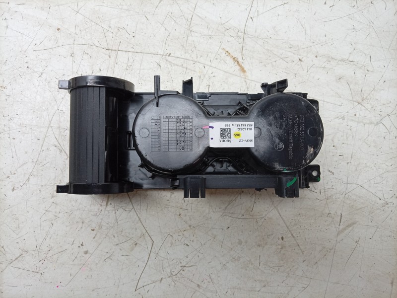 Recambio de guantera para skoda octavia iv (nx3, nn3, pv3) 2.0 tdi referencia OEM IAM  5E38625319B9 