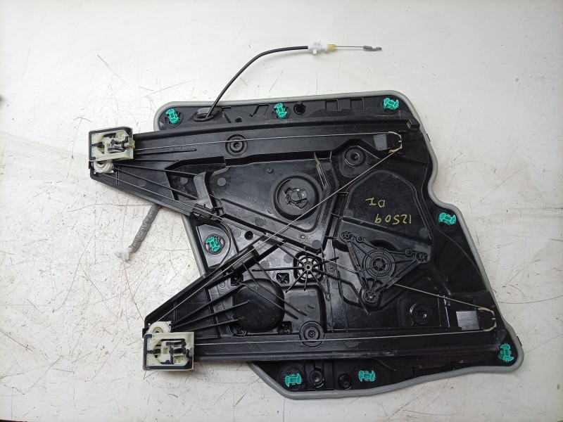 Recambio de elevalunas delantero izquierdo para skoda octavia iv (nx3, nn3, pv3) 2.0 tdi referencia OEM IAM  5E3837655 