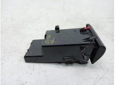 Recambio de moldura para toyota hilux (gun1) doble cabina dlx 4x4 referencia OEM IAM 55628KK040 66995KK040  2