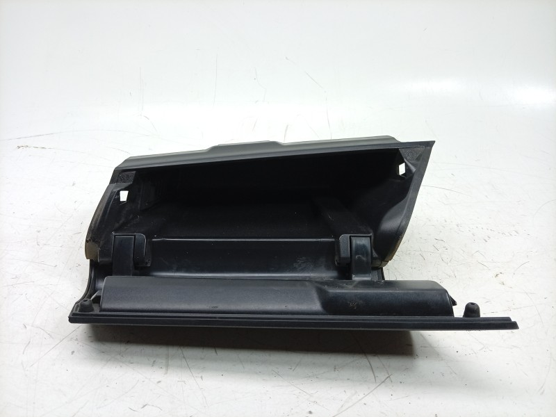 Recambio de guantera para toyota hilux (gun1) doble cabina dlx 4x4 referencia OEM IAM  55437KK040 