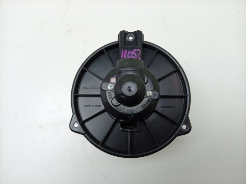 Recambio de ventilador calefaccion para aston martin rapide 5.9 v12 cat referencia OEM IAM  1940000252 