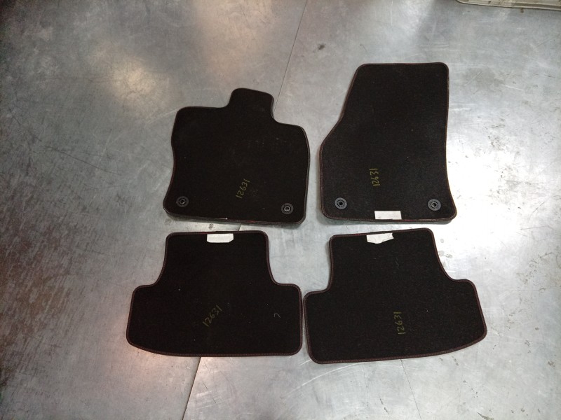 Recambio de juego alfombrillas para volkswagen t-roc (a11, d11) 1.5 tsi referencia OEM IAM   