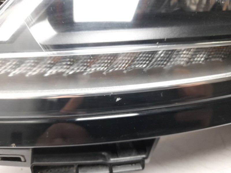 Recambio de faro izquierdo para land rover range rover evoque (l551) 2.0 d165 referencia OEM IAM  M8D213W030BA 
