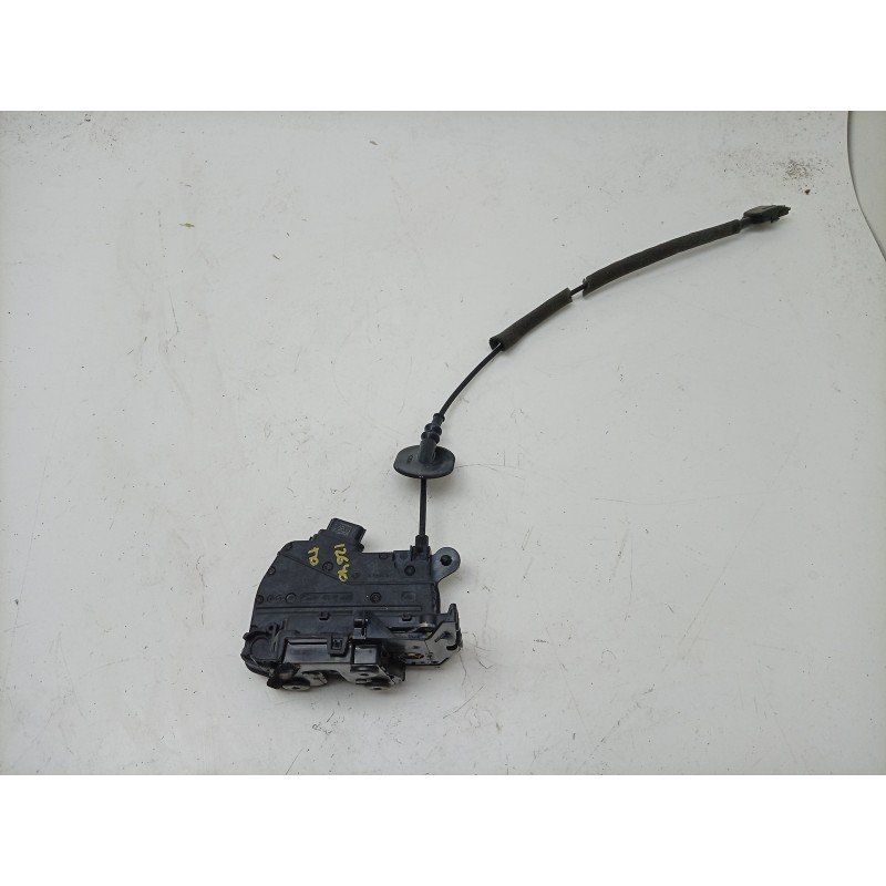 Recambio de cerradura puerta trasera derecha para renault captur i (j5_, h5_) 0.9 tce 90 referencia OEM IAM  805023047R 