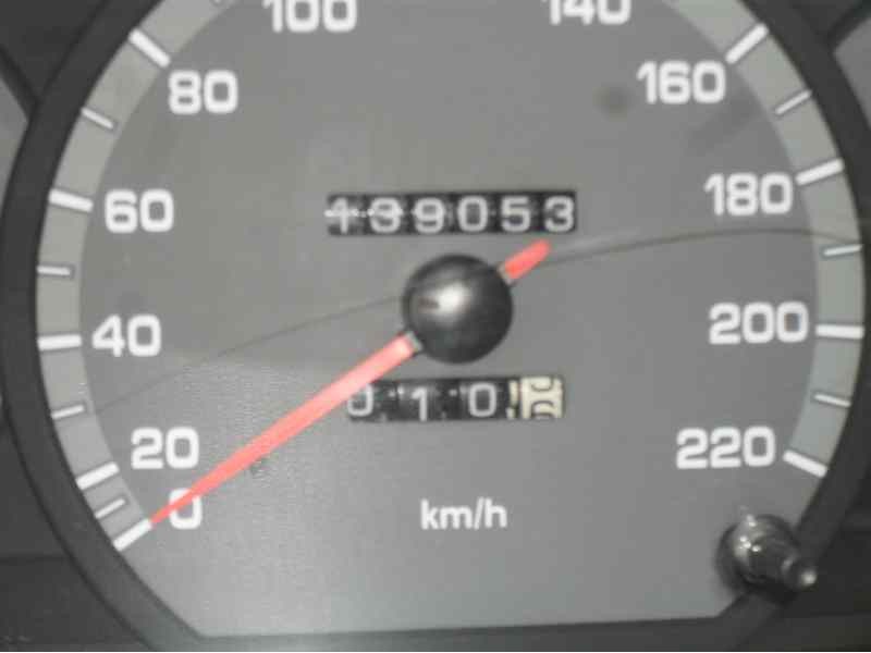 daewoo nubira berlina del año 2000