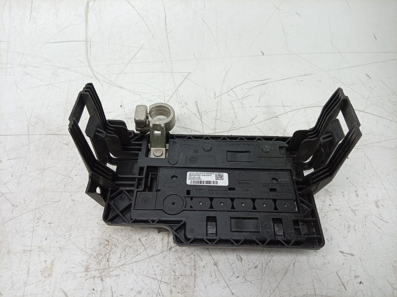 Recambio de caja reles / fusibles para seat arona (kj7, kjp) 1.0 tsi referencia OEM IAM  2Q0937548D 