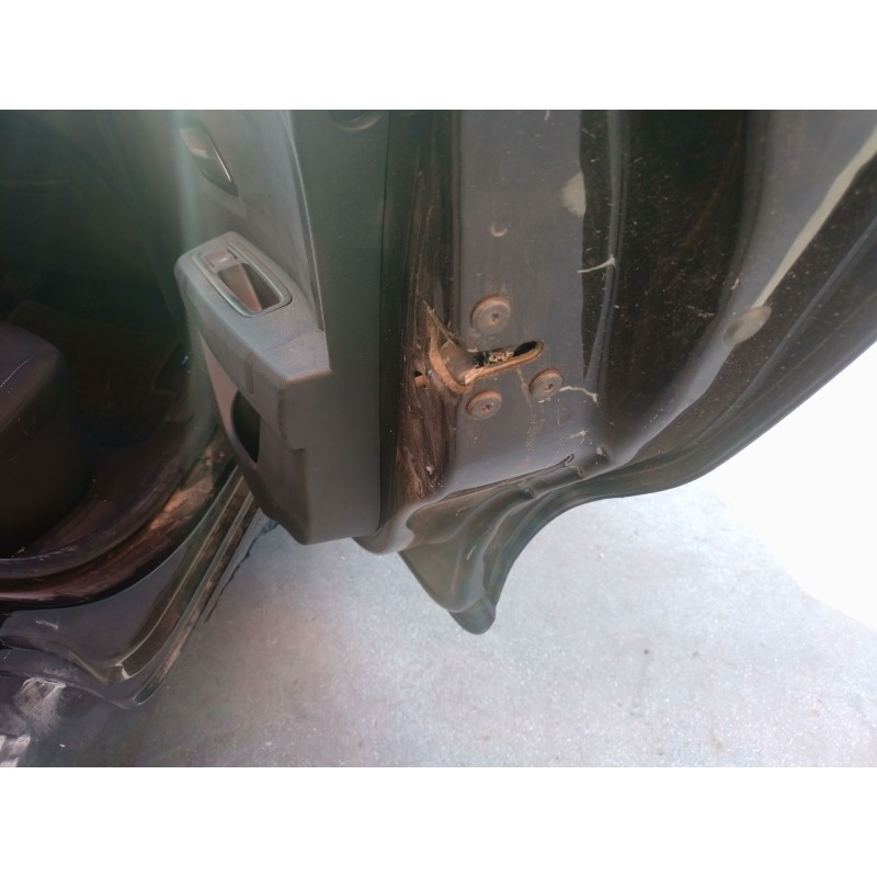 Recambio de cerradura puerta trasera derecha para dacia sandero iii 1.0 tce 90 eco-g referencia OEM IAM   