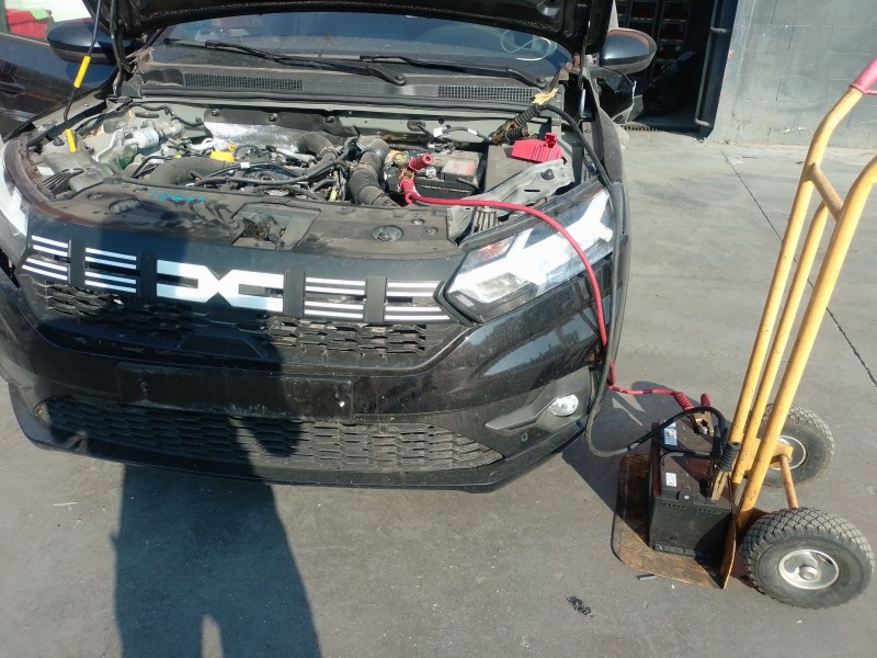 Recambio de faro antiniebla izquierdo para dacia sandero iii 1.0 tce 90 eco-g referencia OEM IAM   