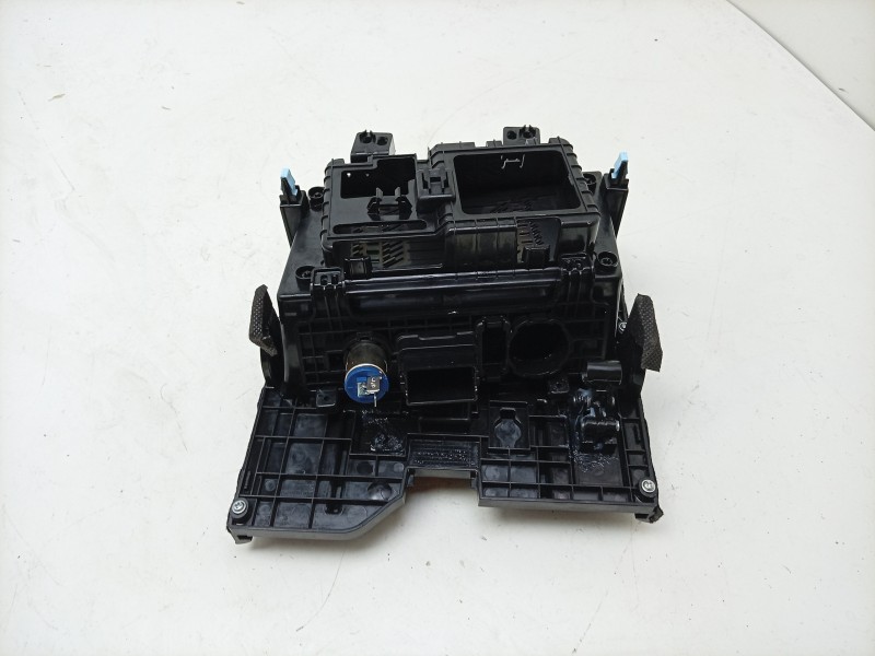 Recambio de guantera para kia sportage v (nq5) 1.6 t-gdi hybrid referencia OEM IAM  84630CJ001WK 