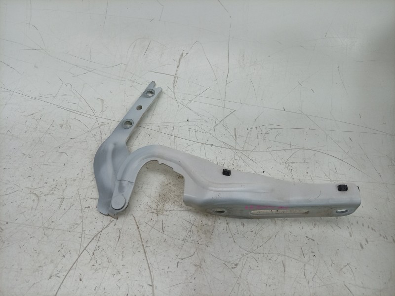 Recambio de bisagra capo izquierda para seat arona (kj7, kjp) 1.0 tsi referencia OEM IAM  6F0823301A 