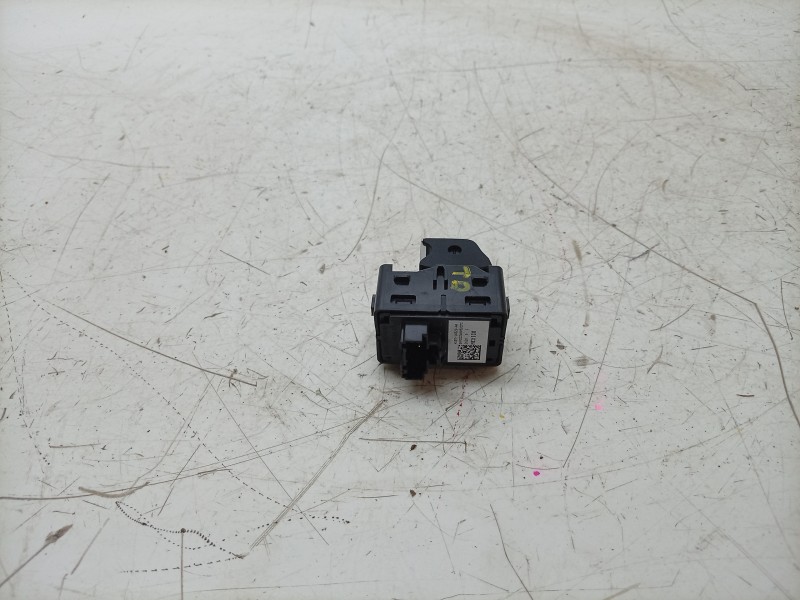 Recambio de mando elevalunas trasero derecho para ford focus iv (hn) 1.5 ecoblue referencia OEM IAM H1BT14529AA H1BT14529AA 