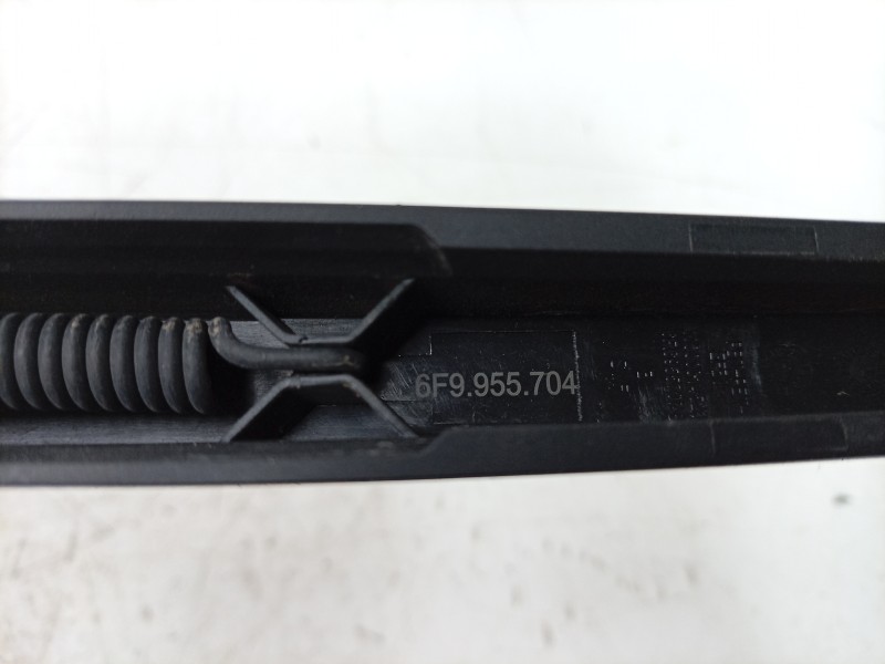 Recambio de brazo limpia trasero para seat arona (kj7, kjp) 1.0 tsi referencia OEM IAM  6F9955704 