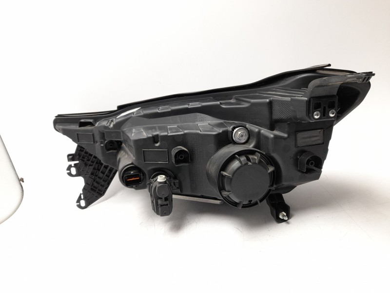 Recambio de faro derecho para kg mobility rexton referencia OEM IAM  8310636010 
